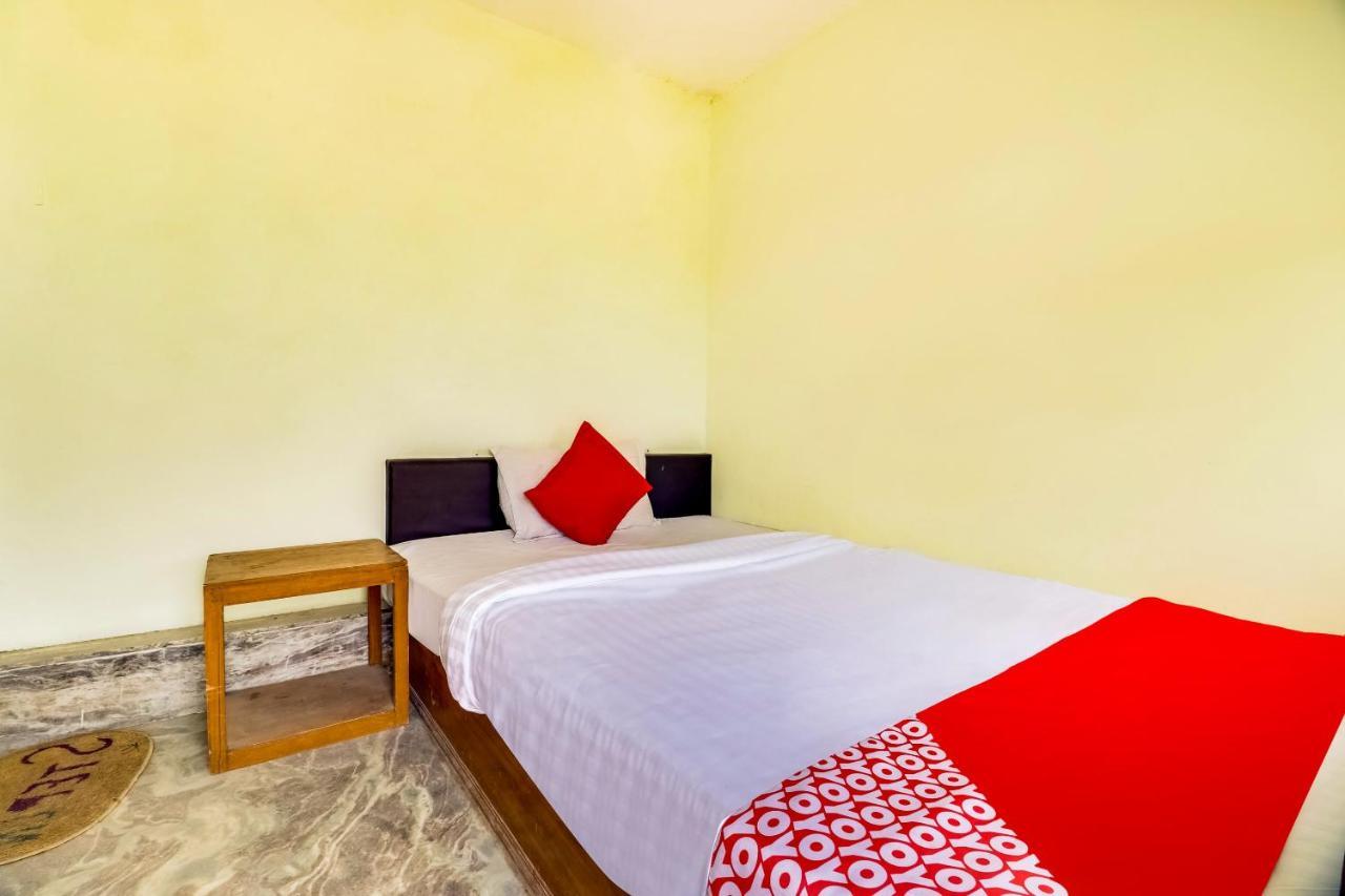 Hotel Oyo 69947 Apna Village & Restaurant Jaipur